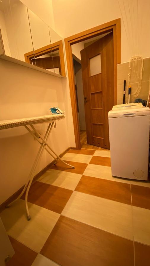 Lublinbnb - Exclusive Family Apartment ------ In The Heart Of Lublin -------------------------------- Bedroom & Living Room & Kitchen 外观 照片