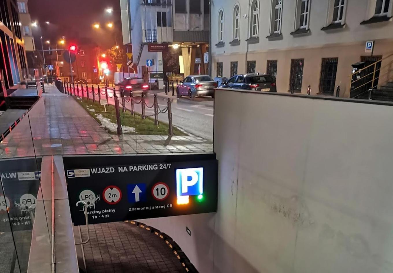 Lublinbnb - Exclusive Family Apartment ------ In The Heart Of Lublin -------------------------------- Bedroom & Living Room & Kitchen 外观 照片